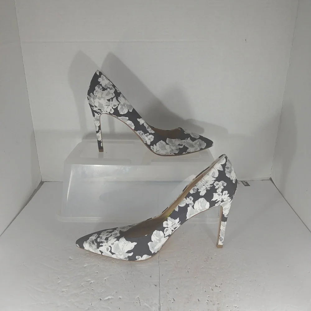 Banana Republic Floral Pointed Toe Pumps 9.5 Black White Grey Stiletto Career